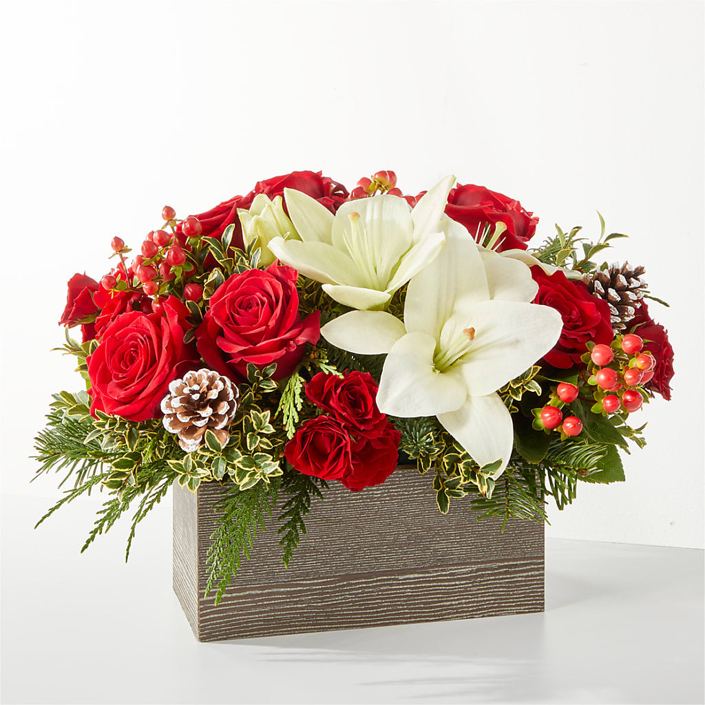 Snowy Wonderland Bouquet – Fleuriste Thalia, Varennes PQ