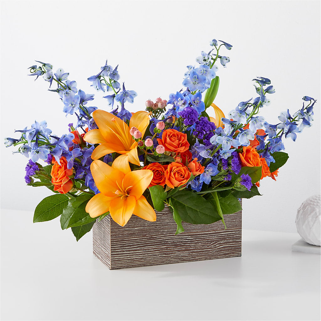 Radiant Citrus Box Bouquet – Fleuriste Thalia, Varennes PQ