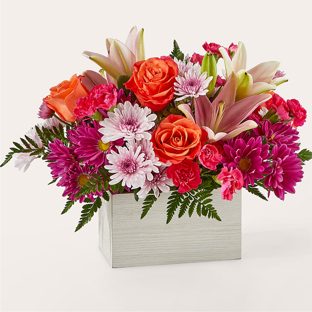 Light of My Life Box Bouquet – Fleuriste Thalia, Varennes PQ