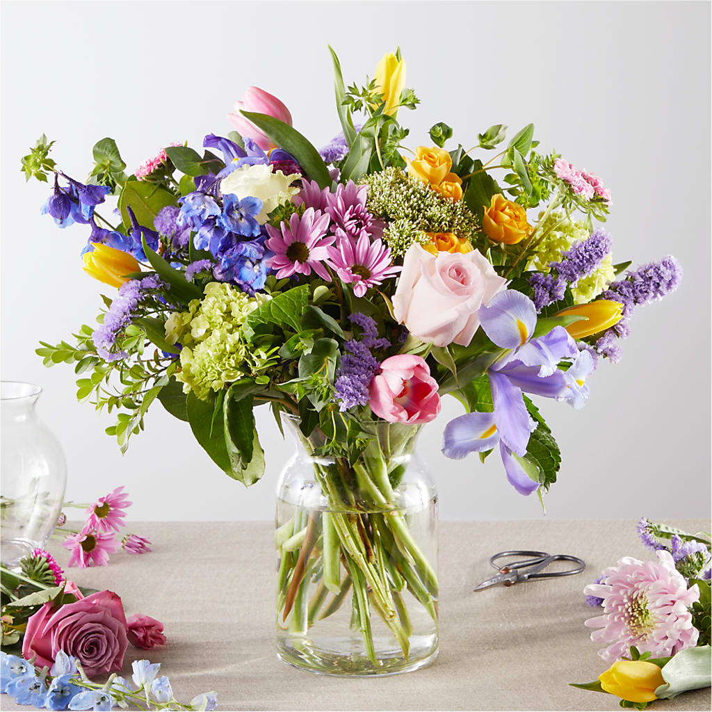 Pastel Tradition - A Florist Original – Fleuriste Thalia, Varennes PQ