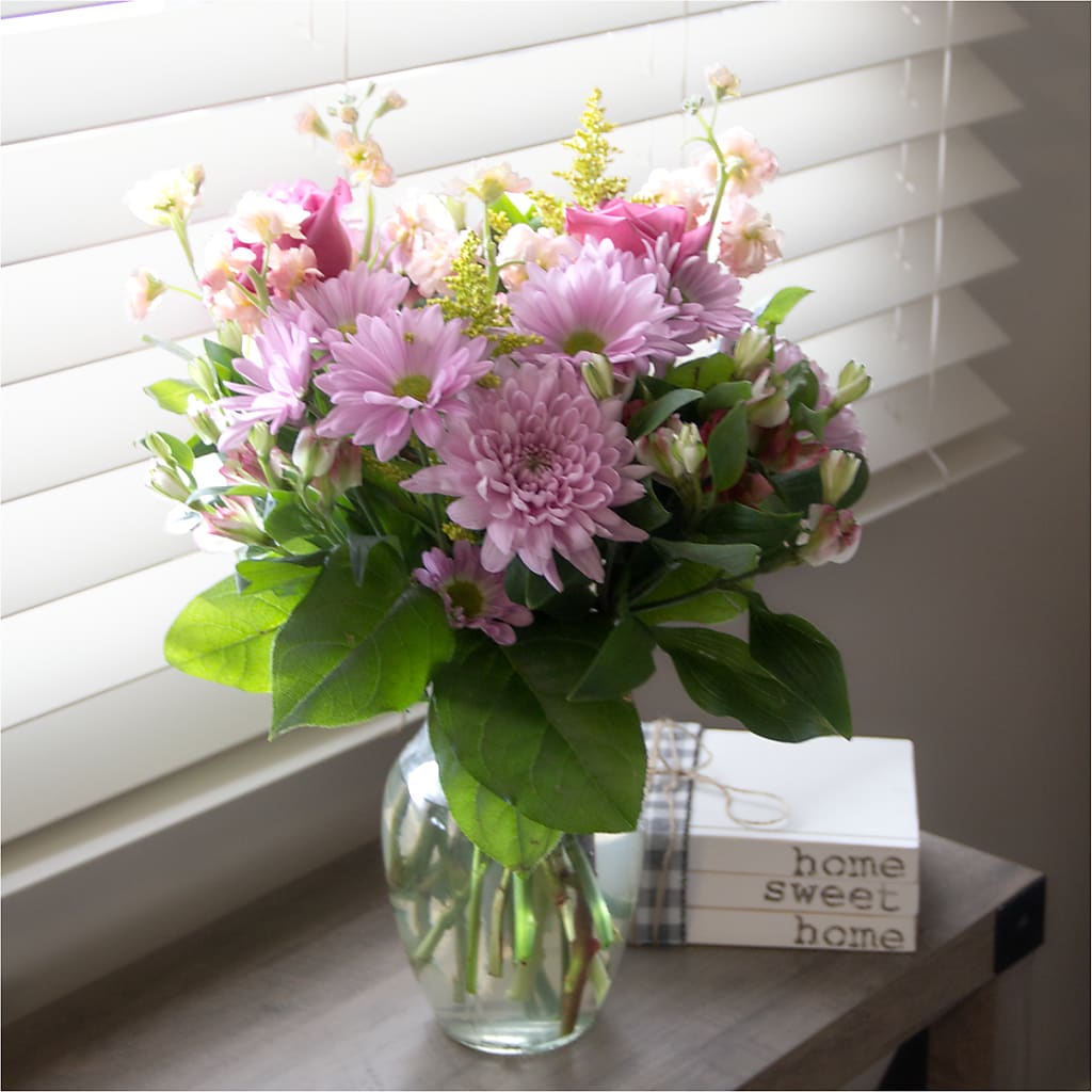 Pastel Tradition - A Florist Original – Fleuriste Thalia, Varennes PQ