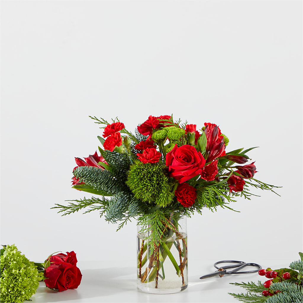 Merry Moment Bouquet – A Florist Original – Fleuriste Thalia, Varennes PQ