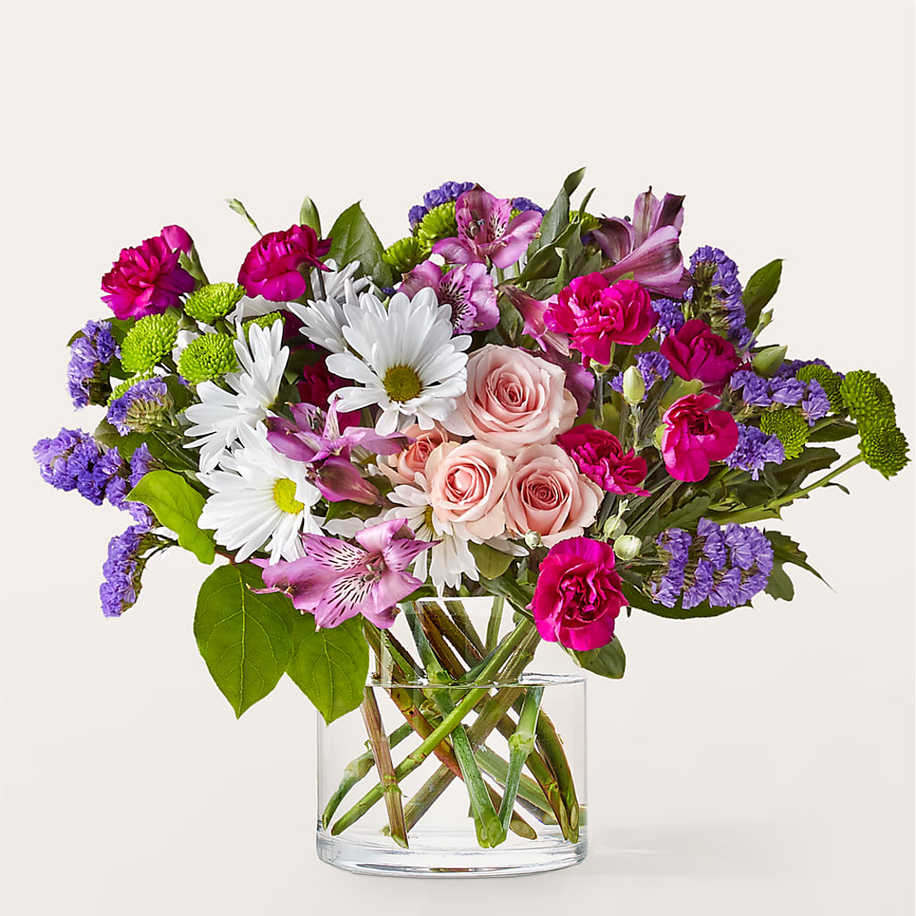 Wild Berry Bouquet – Fleuriste Thalia, Varennes PQ