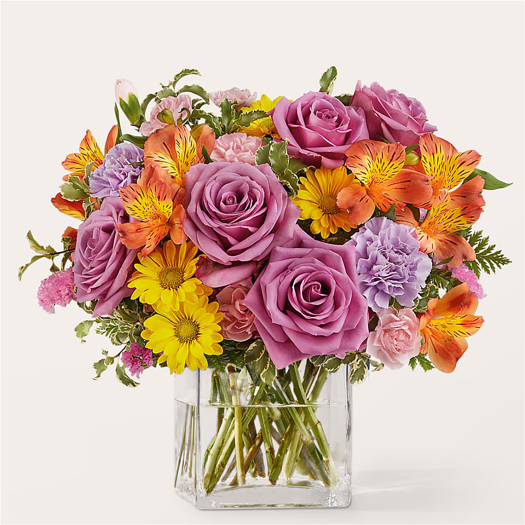 Shades of Happiness Bouquet – Fleuriste Thalia, Varennes PQ