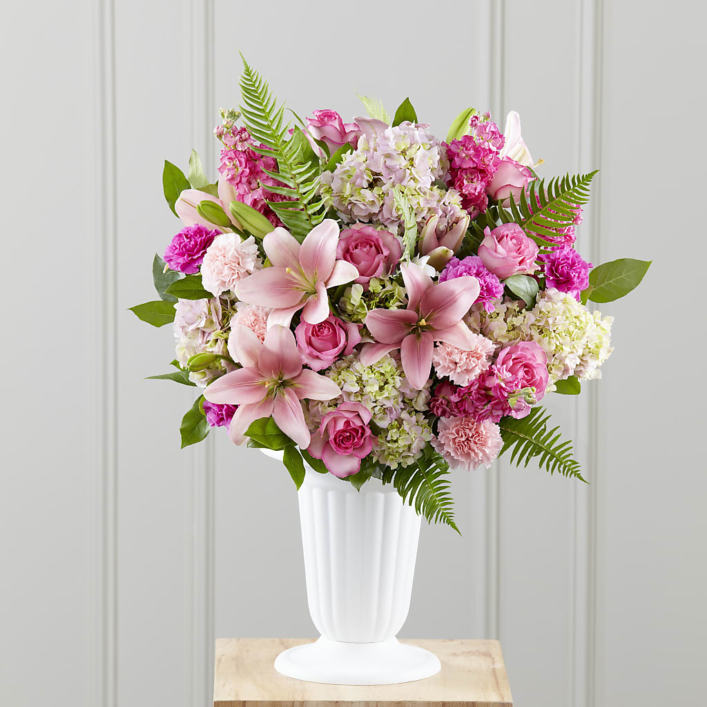Never-Ending Love Arrangement – Fleuriste Thalia, Varennes PQ