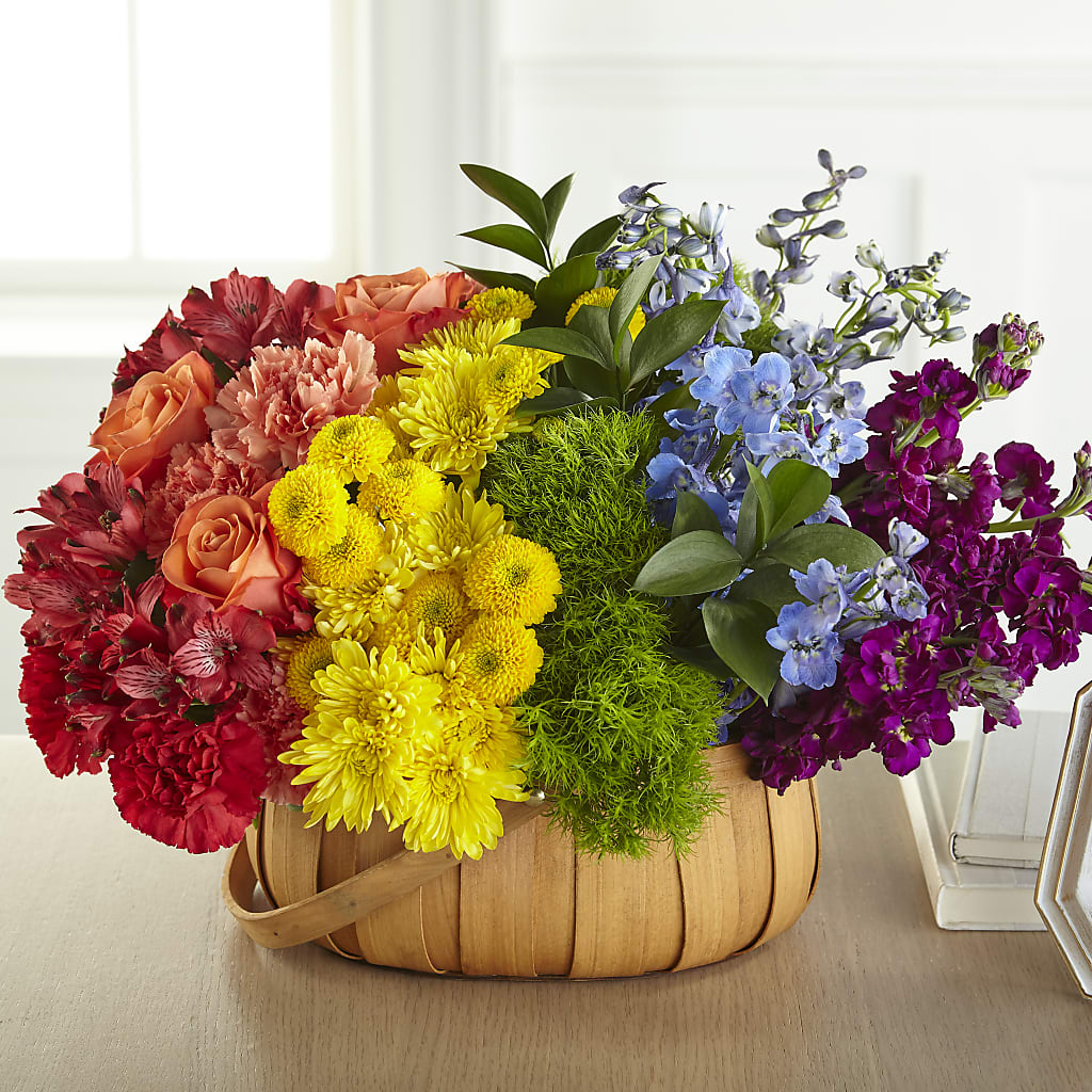Prideful Basket – Fleuriste Thalia, Varennes PQ