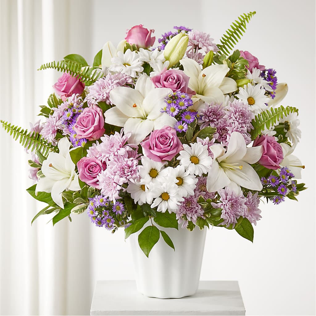 Warmest Thoughts Tabletop Basket – Fleuriste Thalia, Varennes PQ