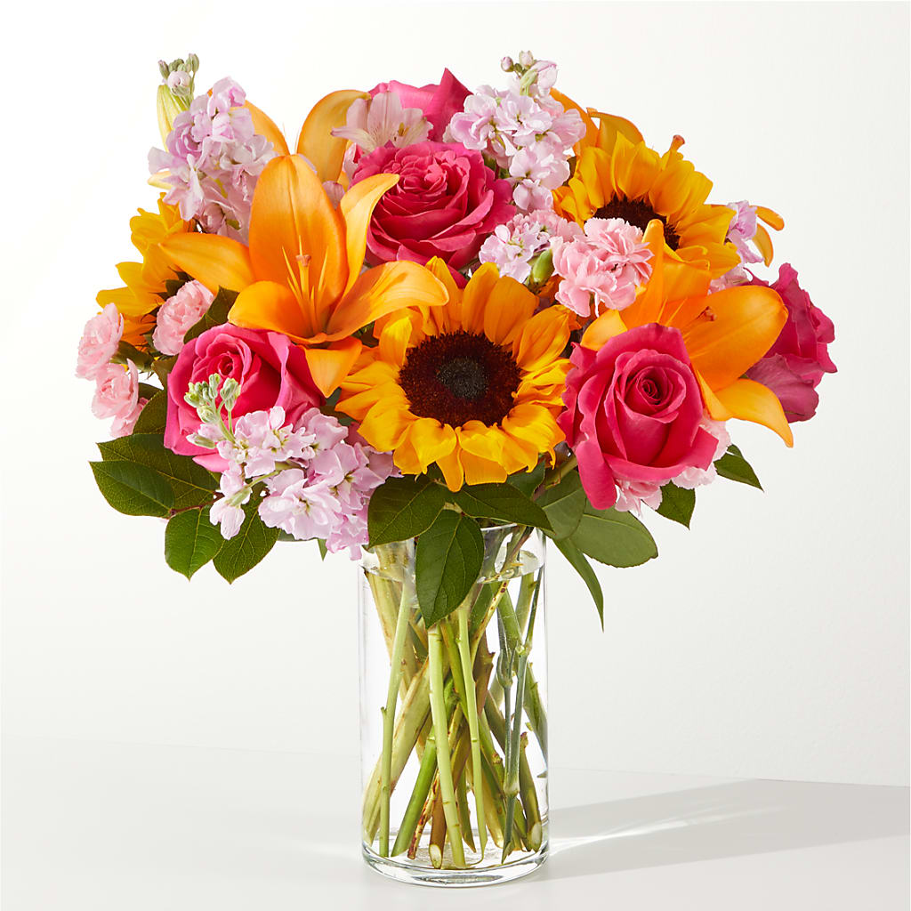 In Full Swing Bouquet – Fleuriste Thalia, Varennes PQ