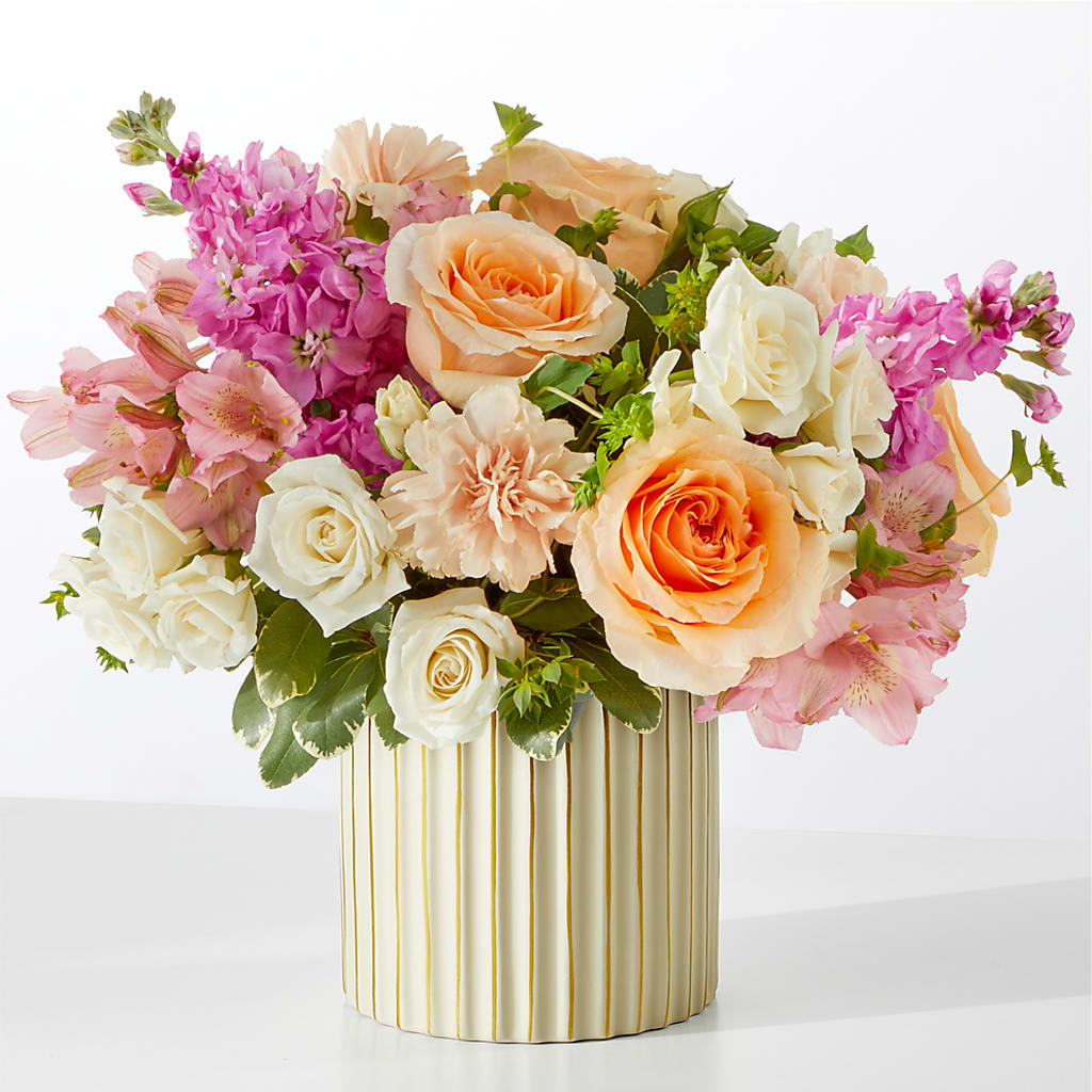 Paradise Bouquet with Ivory Vase – Fleuriste Thalia, Varennes PQ