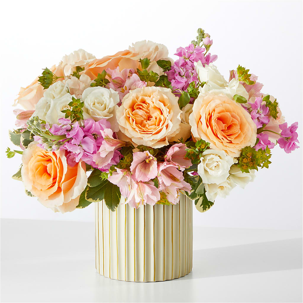 Paradise Bouquet with Ivory Vase – Fleuriste Thalia, Varennes PQ