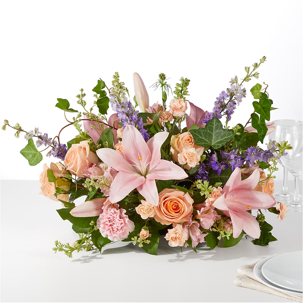 Blossom Time Centerpiece – Fleuriste Thalia, Varennes PQ