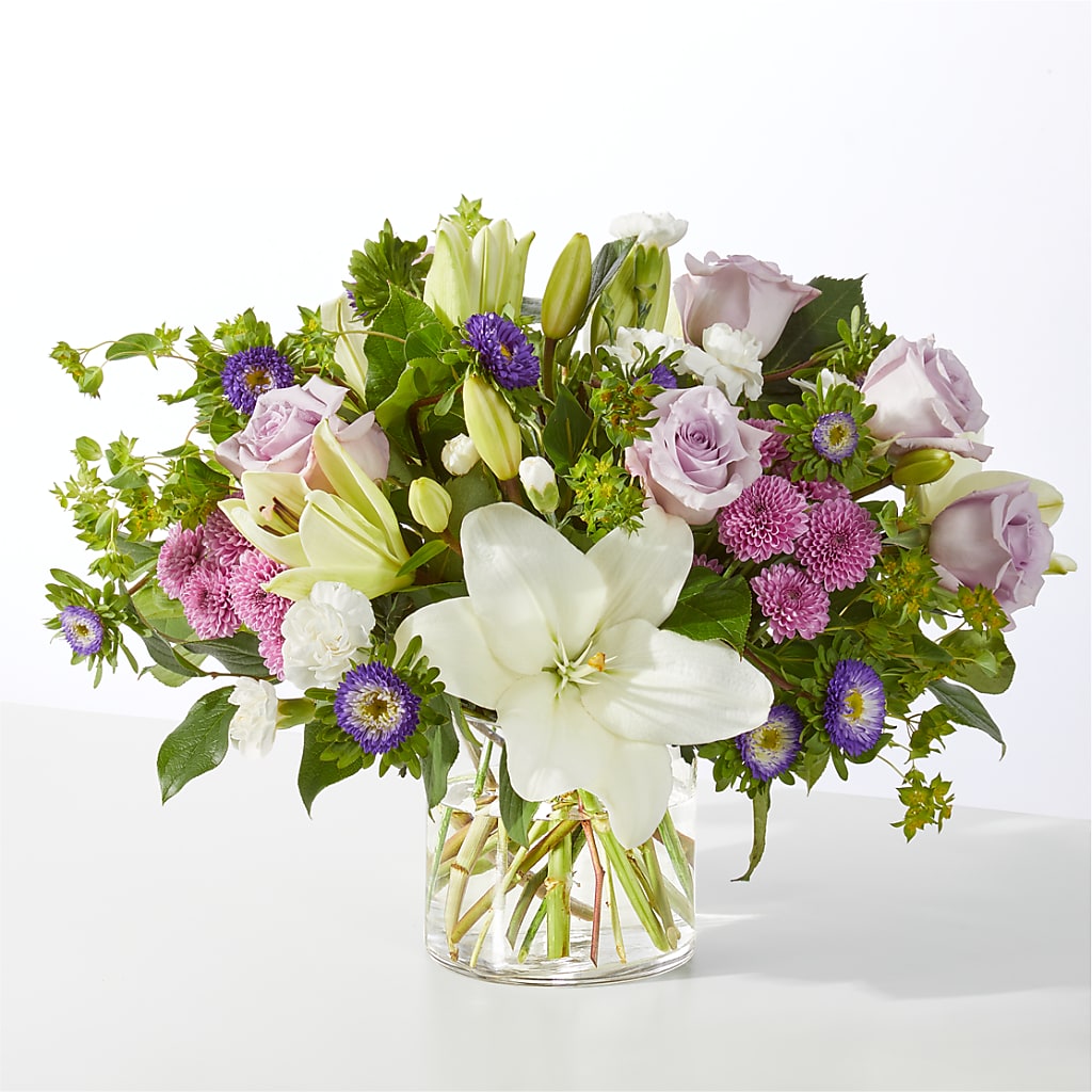 April Showers Bouquet – Fleuriste Thalia, Varennes PQ