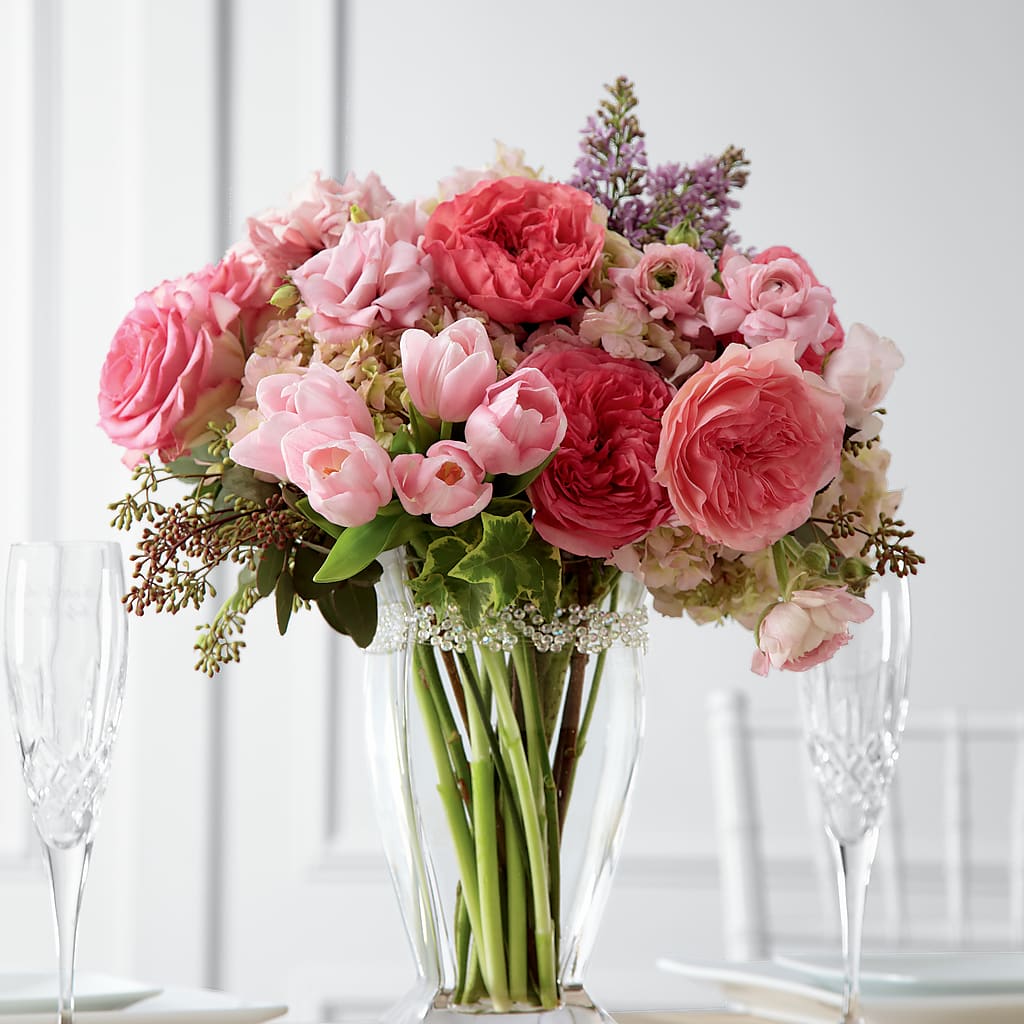 Abundant Array Arrangement – Fleuriste Thalia, Varennes PQ
