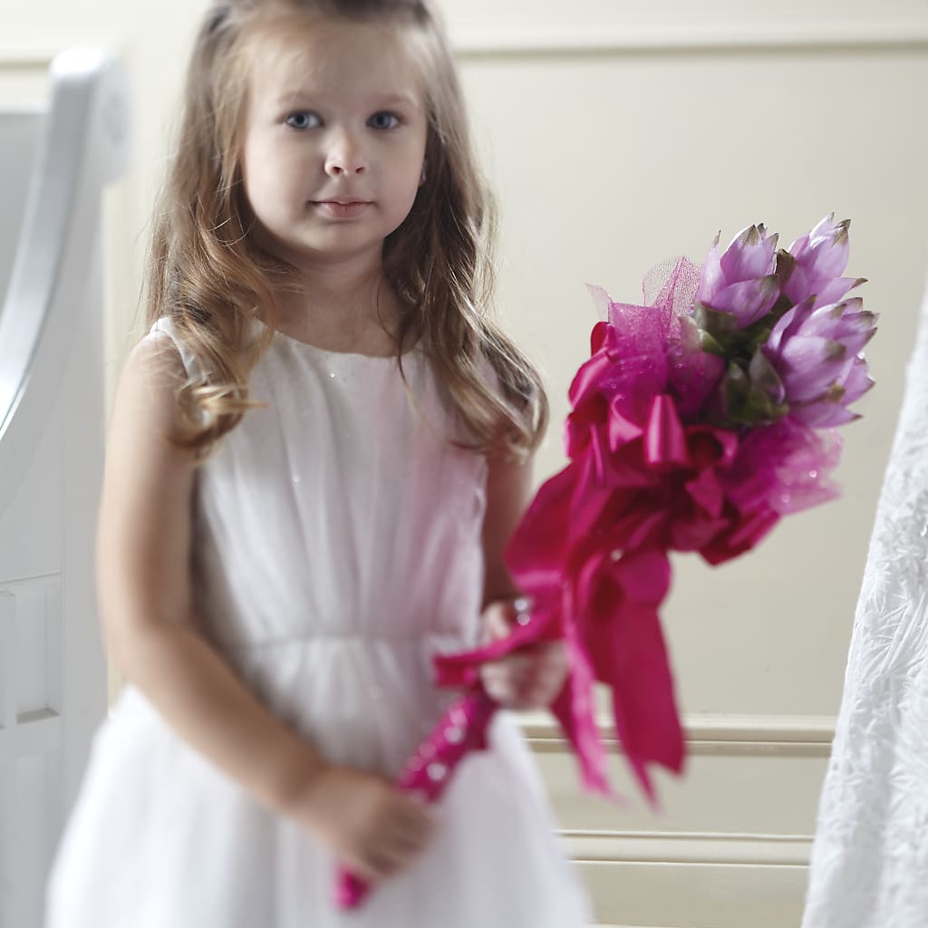 Sparkle Pink Flower Girl Bouquet – Fleuriste Thalia, Varennes PQ