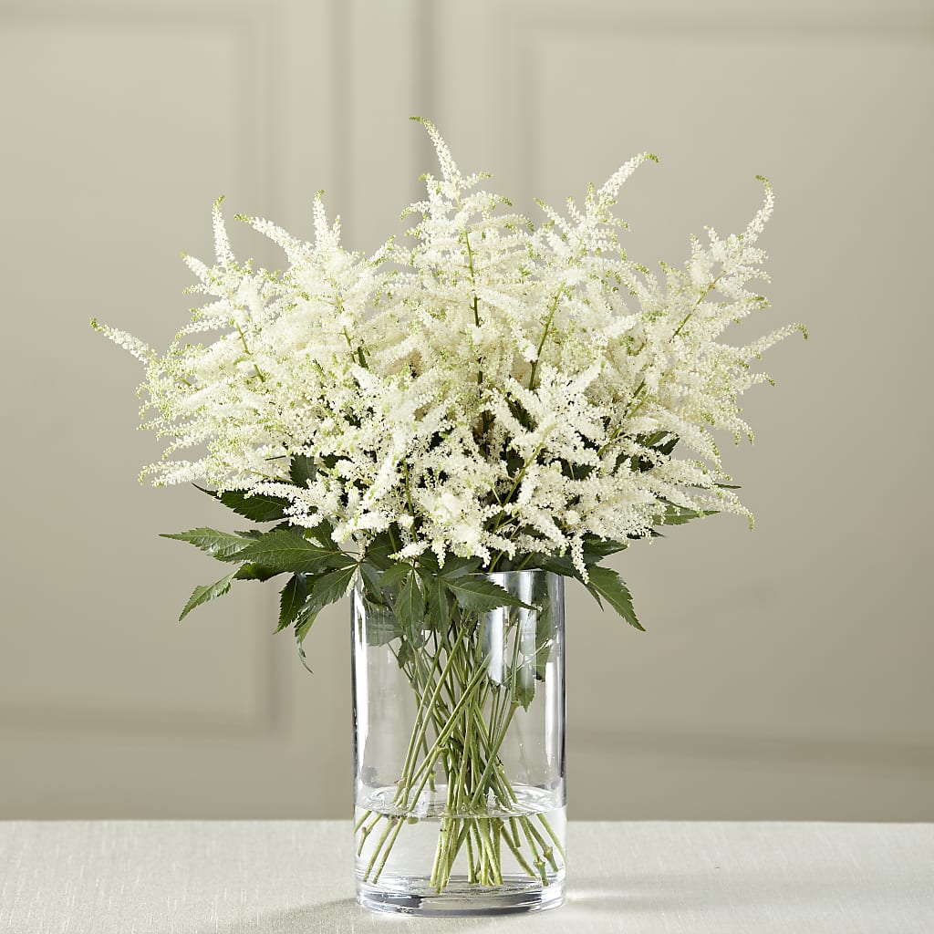 White Astilbe Bouquet – Fleuriste Thalia, Varennes PQ