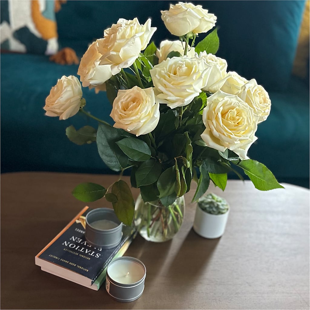 Long Stem Yellow Rose Bouquet –  Fleuriste Thalia, Varennes PQ