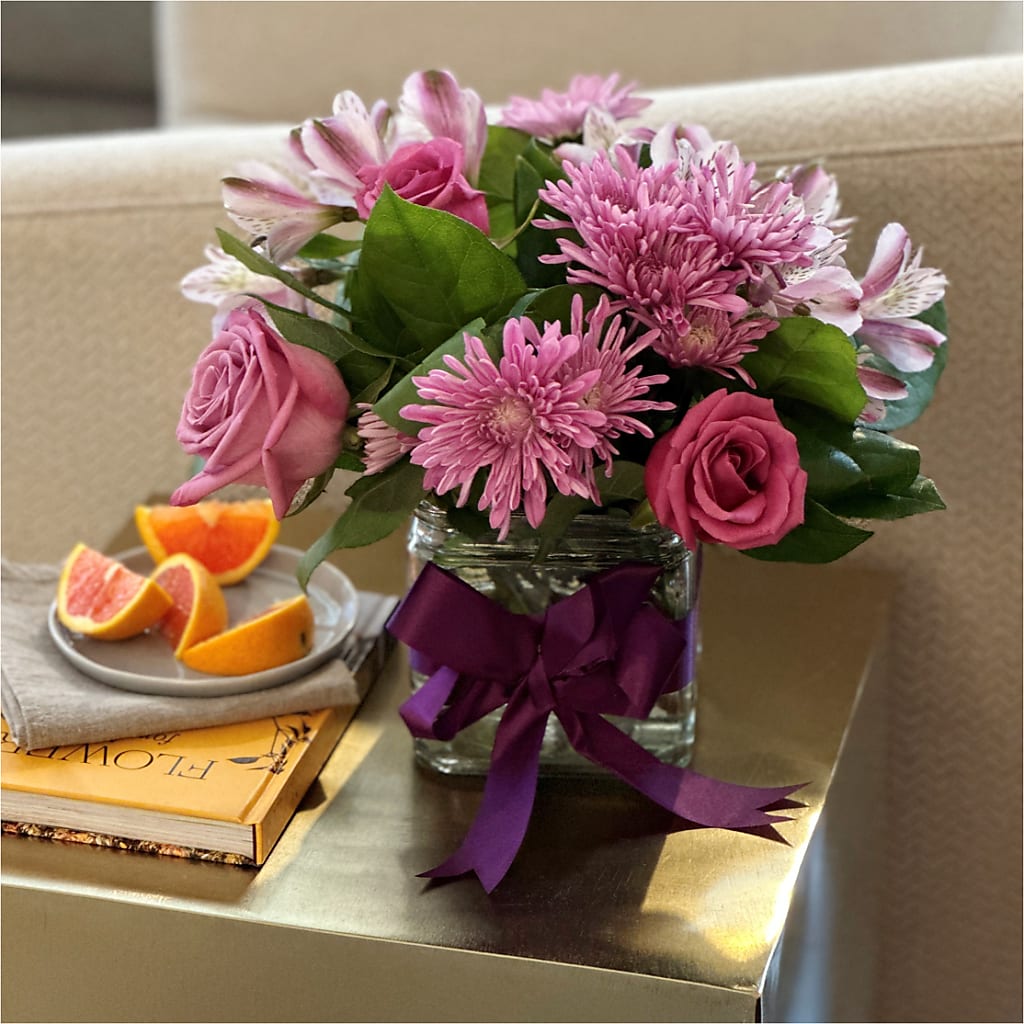 Sugarplum Bouquet –  Fleuriste Thalia, Varennes PQ