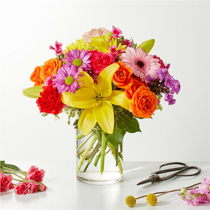 Cue the Confetti - A Florist Original –  Fleuriste Thalia, Varennes PQ