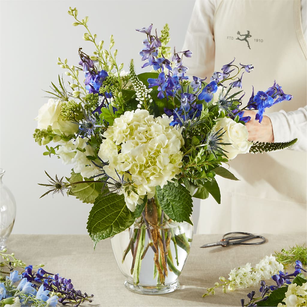 Festival of Lights – A Florist Original –  Fleuriste Thalia, Varennes PQ
