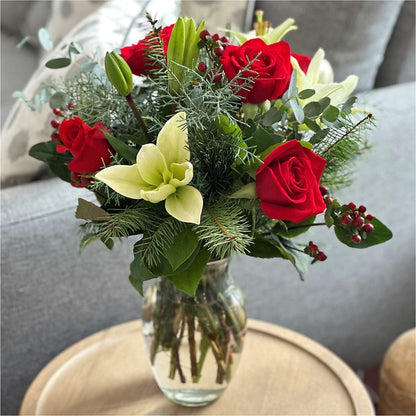 Glittering Lights Bouquet –  Fleuriste Thalia, Varennes PQ
