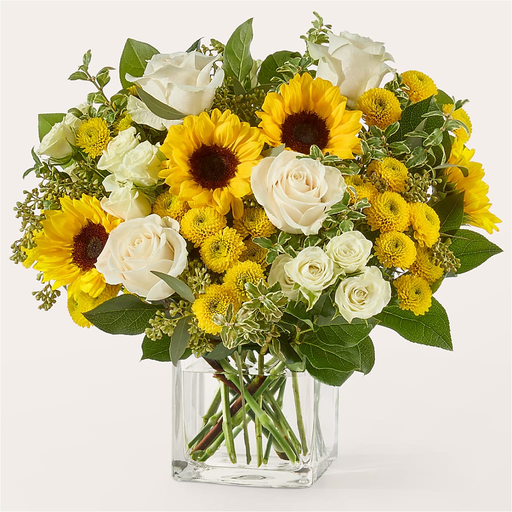 Luminous Morning Bouquet –  Fleuriste Thalia, Varennes PQ