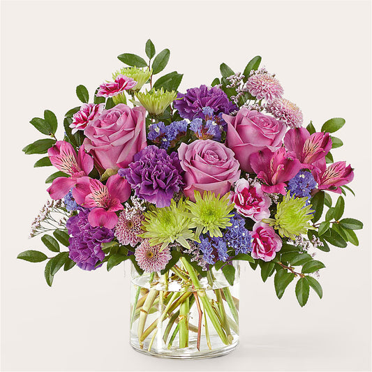 Glass Half Full Bouquet –  Fleuriste Thalia, Varennes PQ