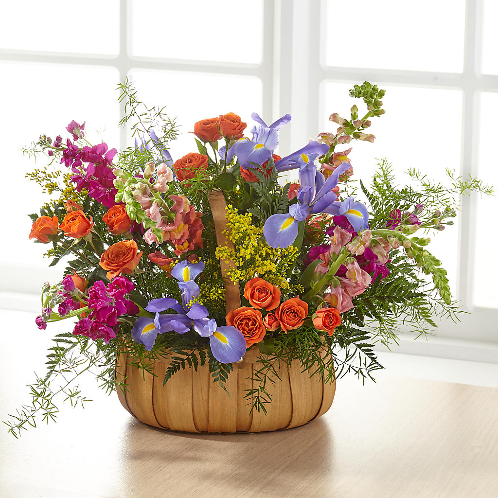 Garden of Life Basket –  Fleuriste Thalia, Varennes PQ