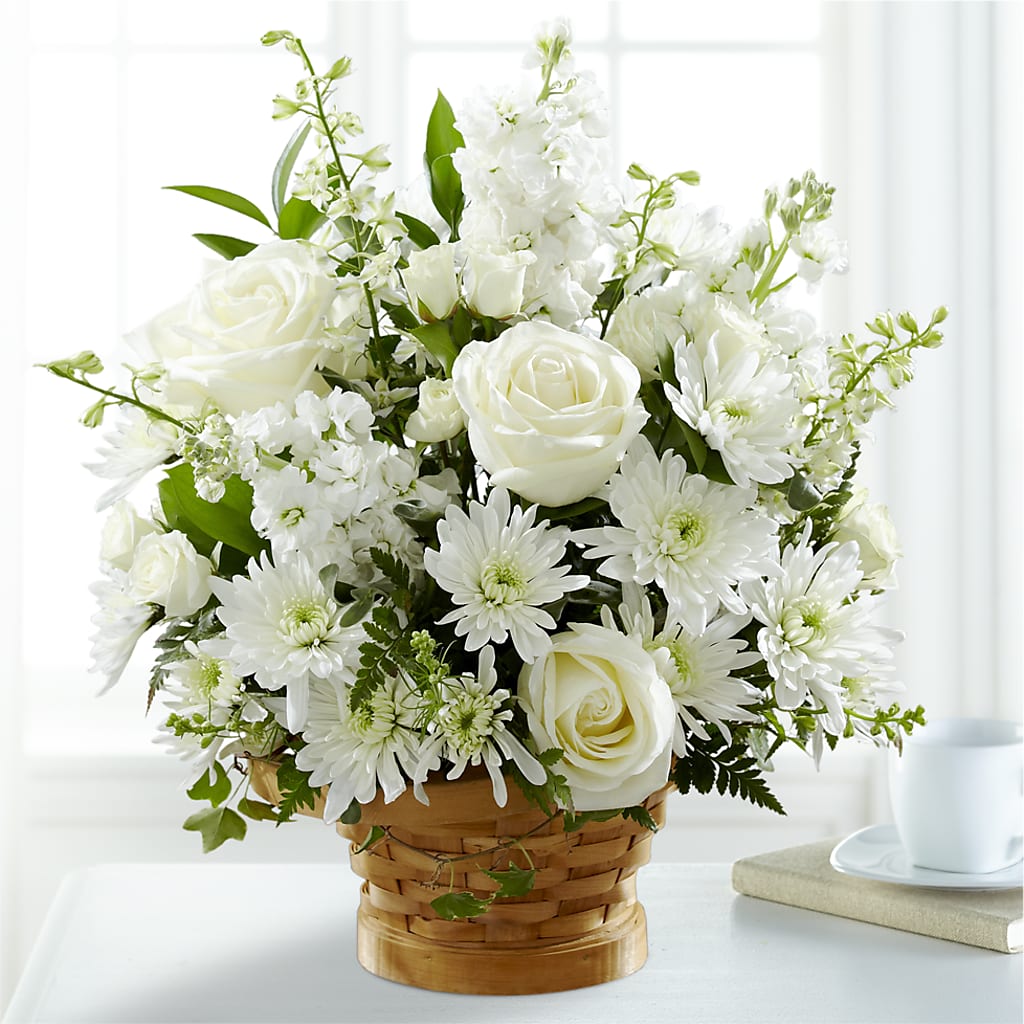 Heartfelt Condolences Arrangement –  Fleuriste Thalia, Varennes PQ