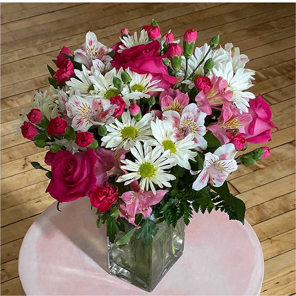 Sweet Surprises® Bouquet –  Fleuriste Thalia, Varennes PQ