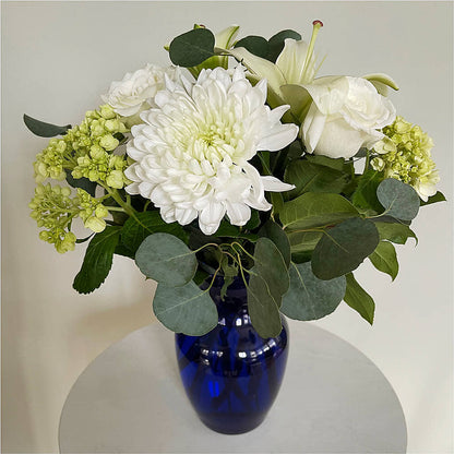 Snowy Dreams Bouquet –  Fleuriste Thalia, Varennes PQ