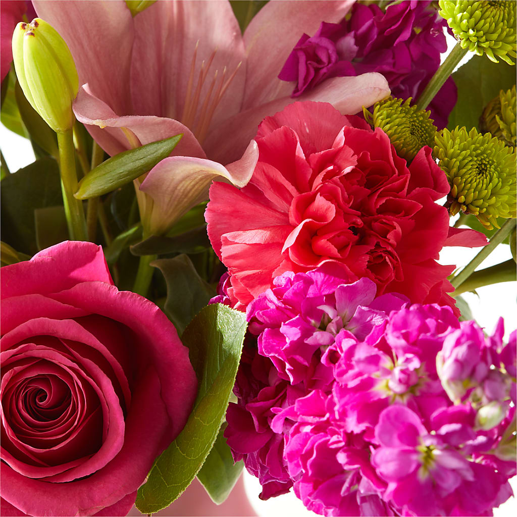 Watermelon Crush Bouquet –  Fleuriste Thalia, Varennes PQ