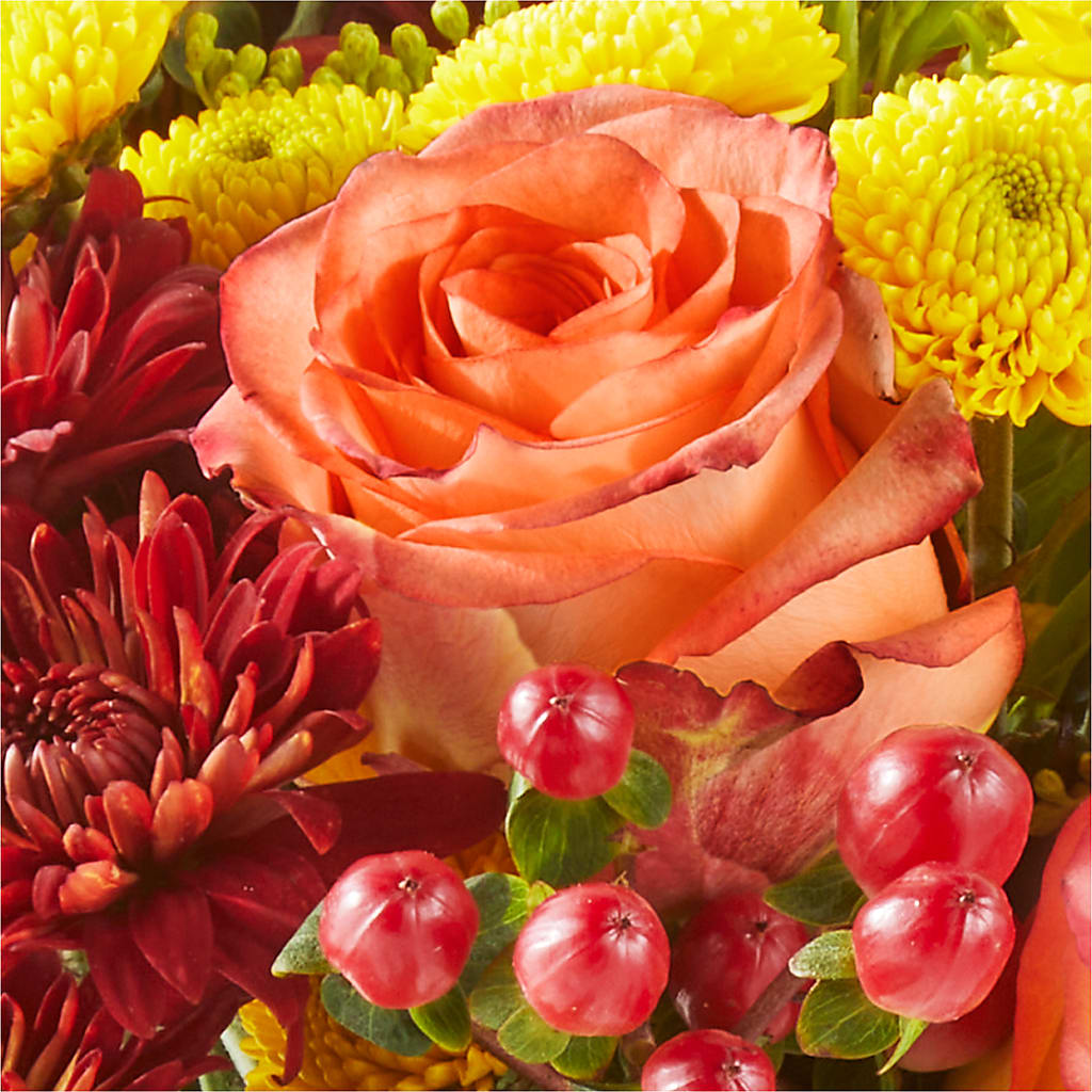 Apple Picking Bouquet –  Fleuriste Thalia, Varennes PQ
