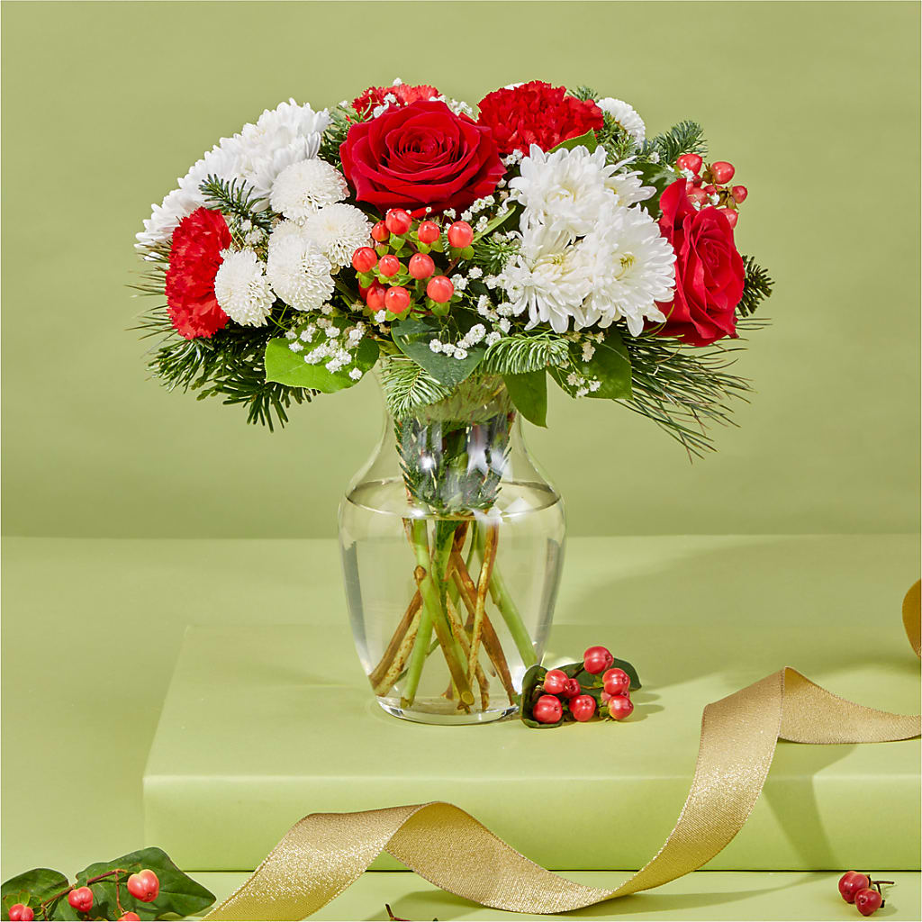 Chance of Flurries Bouquet –  Fleuriste Thalia, Varennes PQ