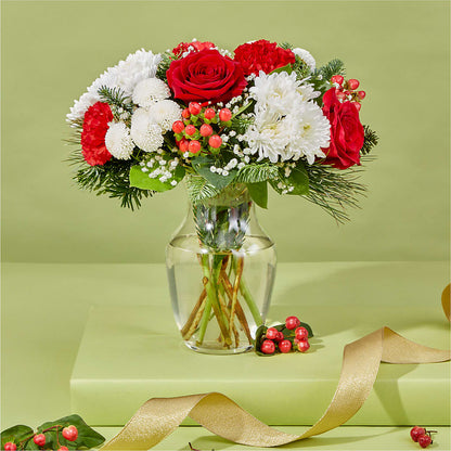 Chance of Flurries Bouquet –  Fleuriste Thalia, Varennes PQ