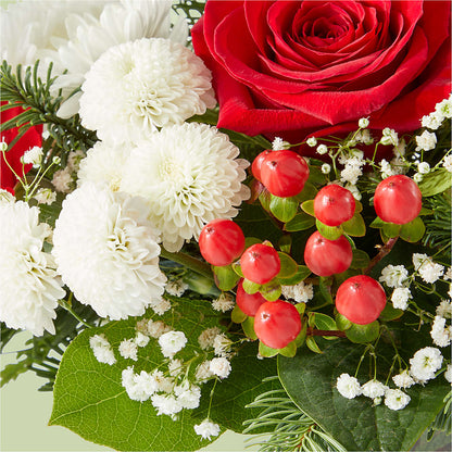 Chance of Flurries Bouquet –  Fleuriste Thalia, Varennes PQ