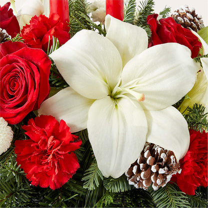 Seasonal Festivities Centerpiece –  Fleuriste Thalia, Varennes PQ
