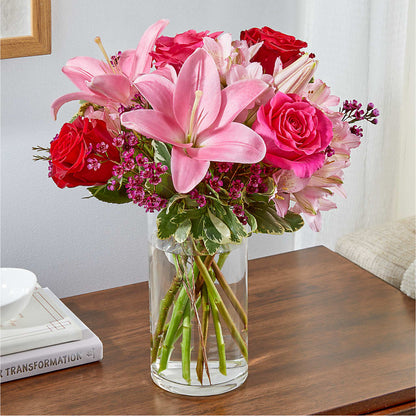 Lucky in Love Bouquet –  Fleuriste Thalia, Varennes PQ