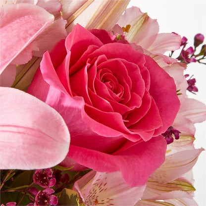 Lucky in Love Bouquet –  Fleuriste Thalia, Varennes PQ