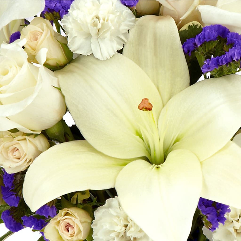 Sapphire Rush Bouquet –  Fleuriste Thalia, Varennes PQ