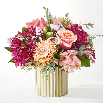 Berry Cobbler Bouquet with Ivory Vase –  Fleuriste Thalia, Varennes PQ