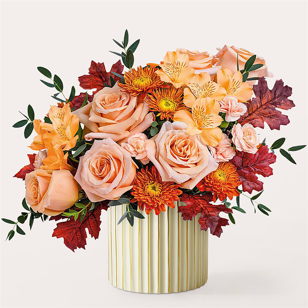Spiced Latte Bouquet with Ivory Vase –  Fleuriste Thalia, Varennes PQ