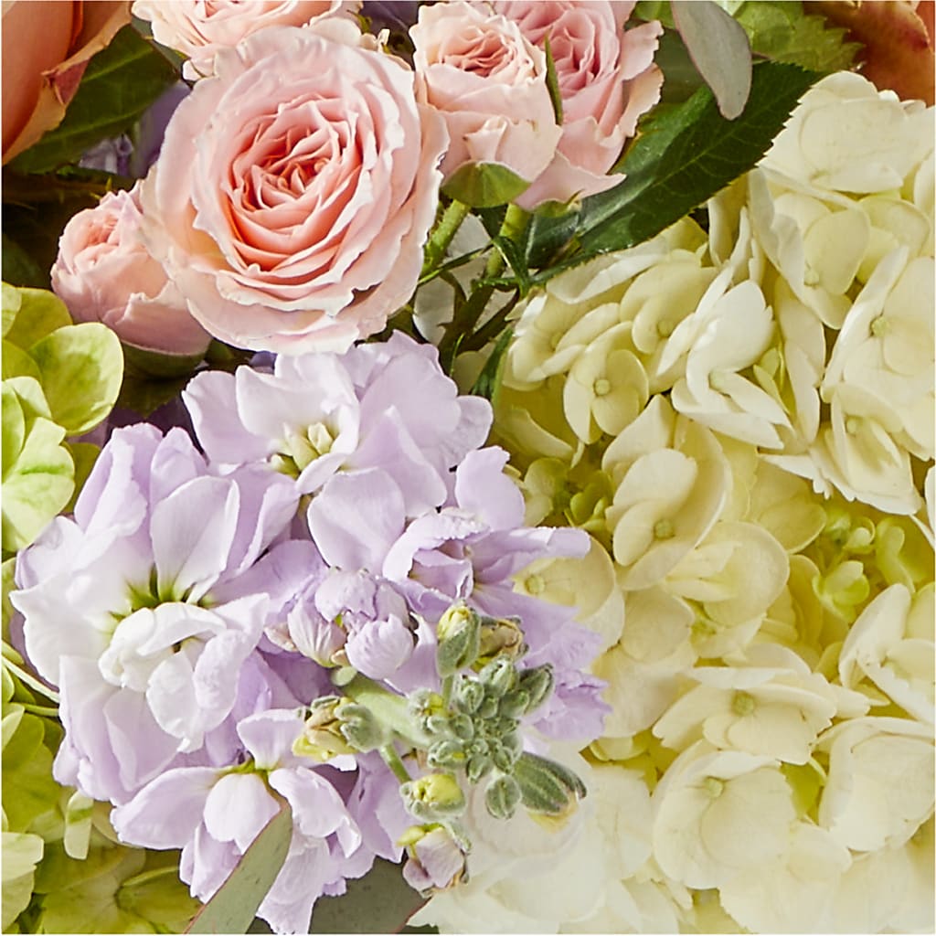 Porch Swing Bouquet –  Fleuriste Thalia, Varennes PQ