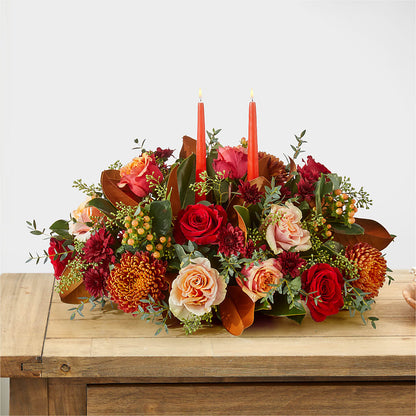 Gather Near Centerpiece –  Fleuriste Thalia, Varennes PQ