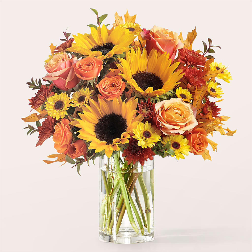 Fluttering Foliage Bouquet –  Fleuriste Thalia, Varennes PQ