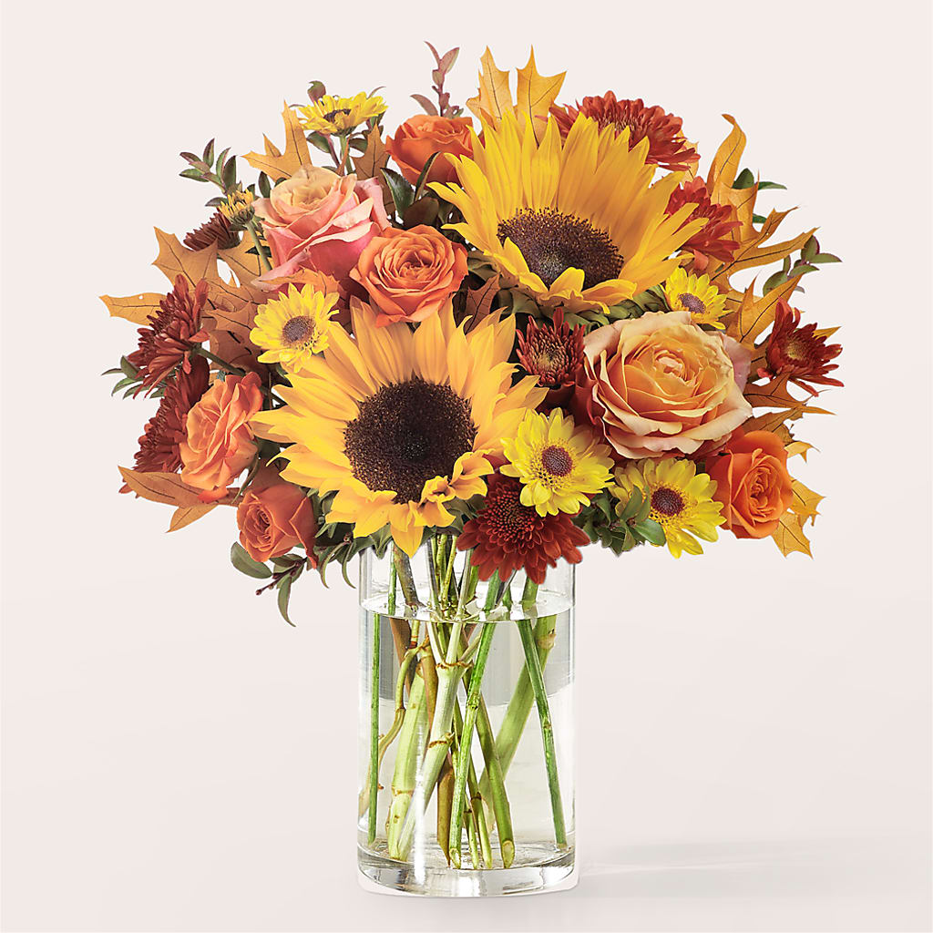 Fluttering Foliage Bouquet –  Fleuriste Thalia, Varennes PQ