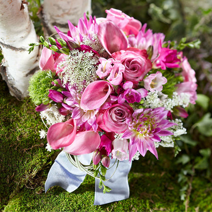Pink Profusion Bouquet –  Fleuriste Thalia, Varennes PQ