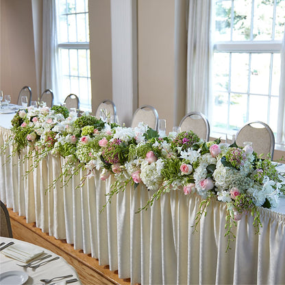 State of Joy Head Table Arrangement –  Fleuriste Thalia, Varennes PQ